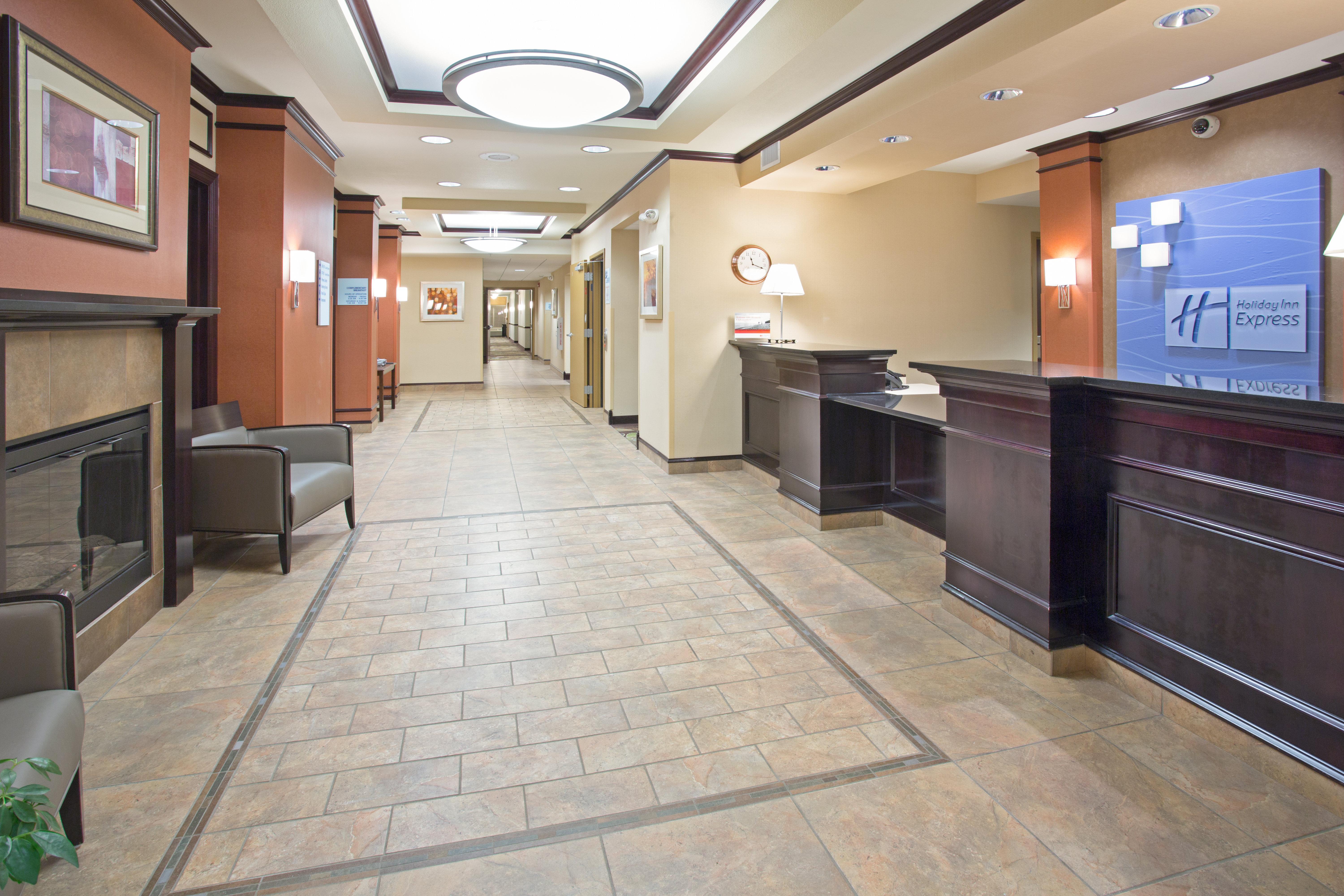 Holiday Inn Express Hotel & Suites Minot South By Ihg Kültér fotó