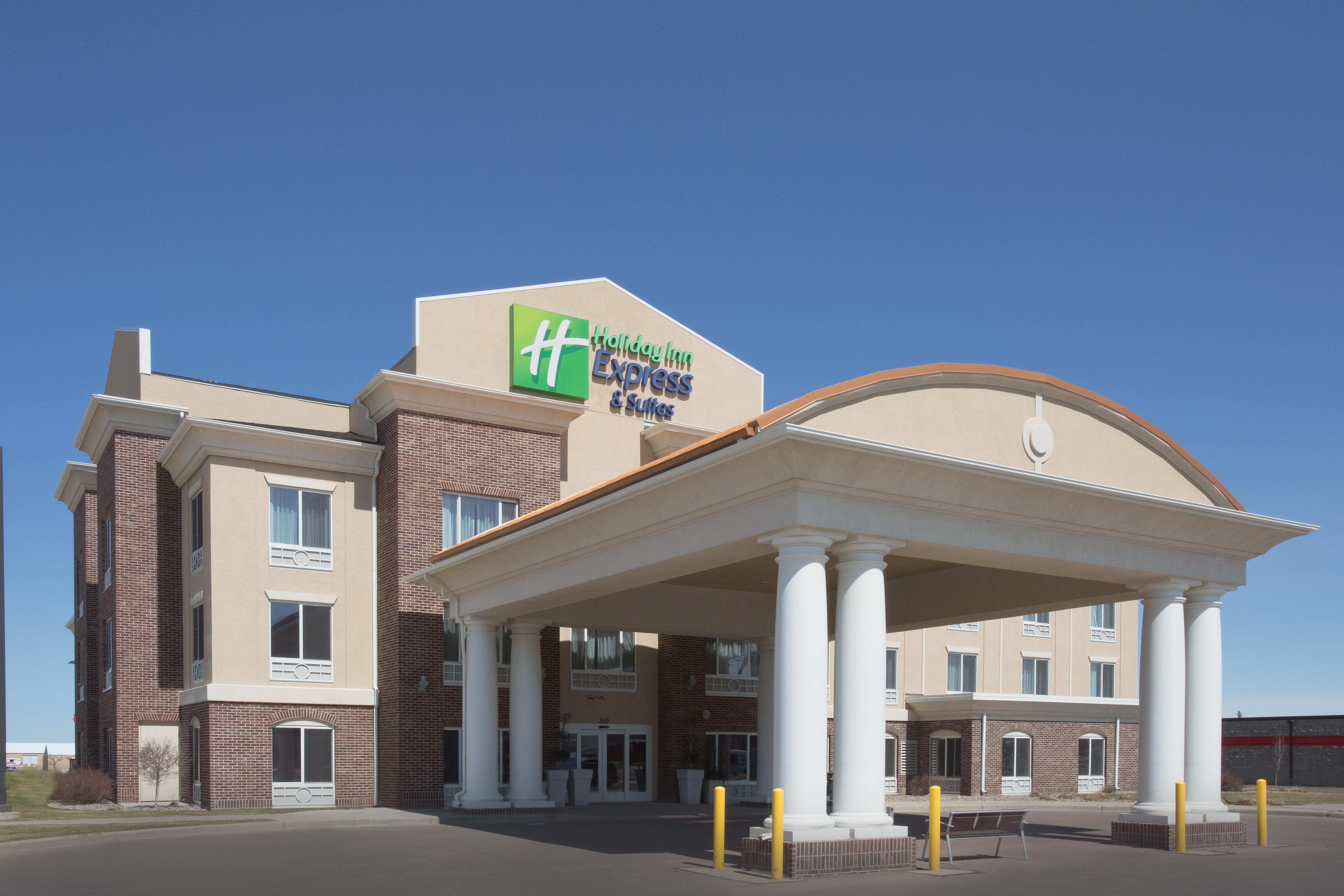 Holiday Inn Express Hotel & Suites Minot South By Ihg Kültér fotó