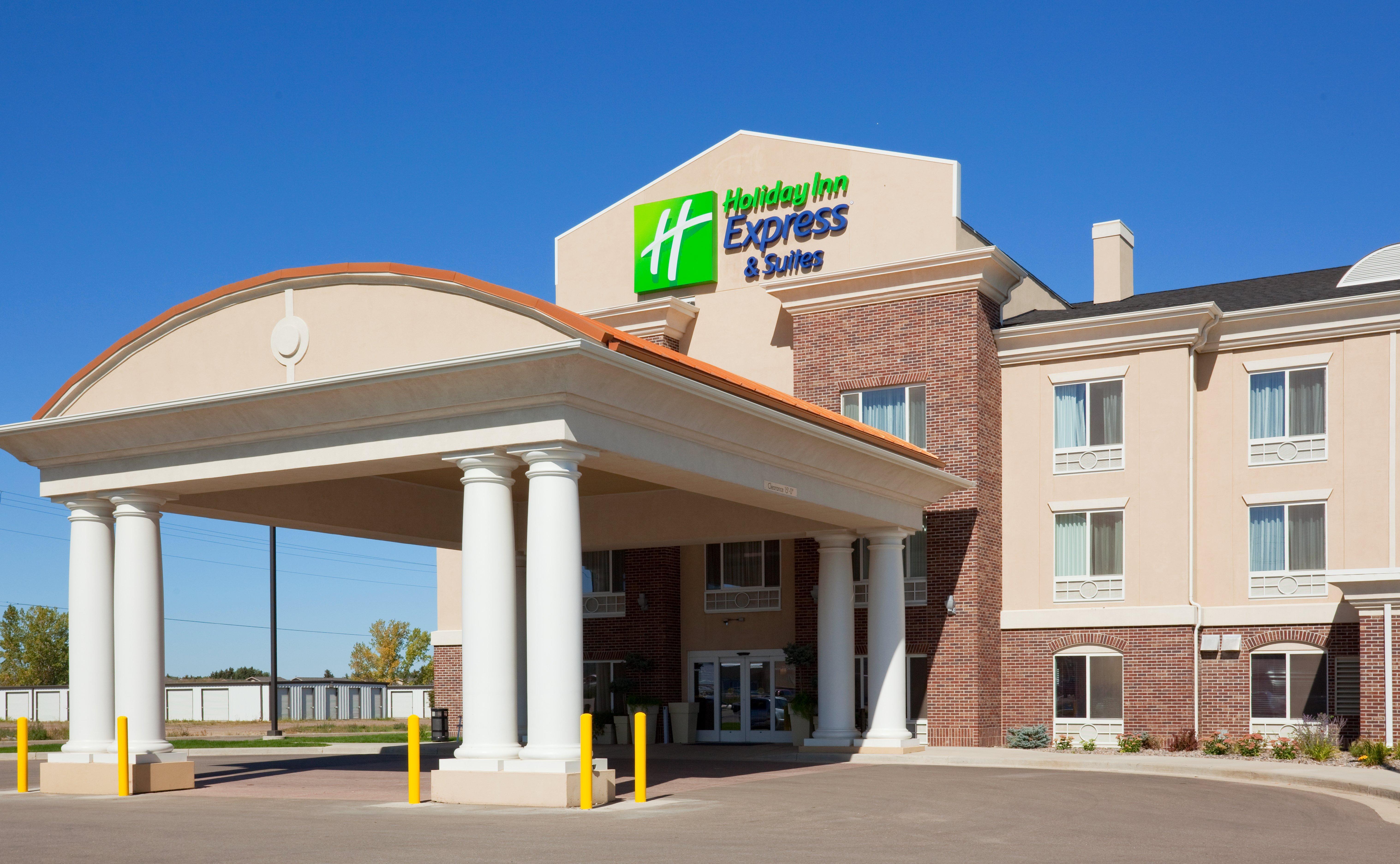 Holiday Inn Express Hotel & Suites Minot South By Ihg Kültér fotó