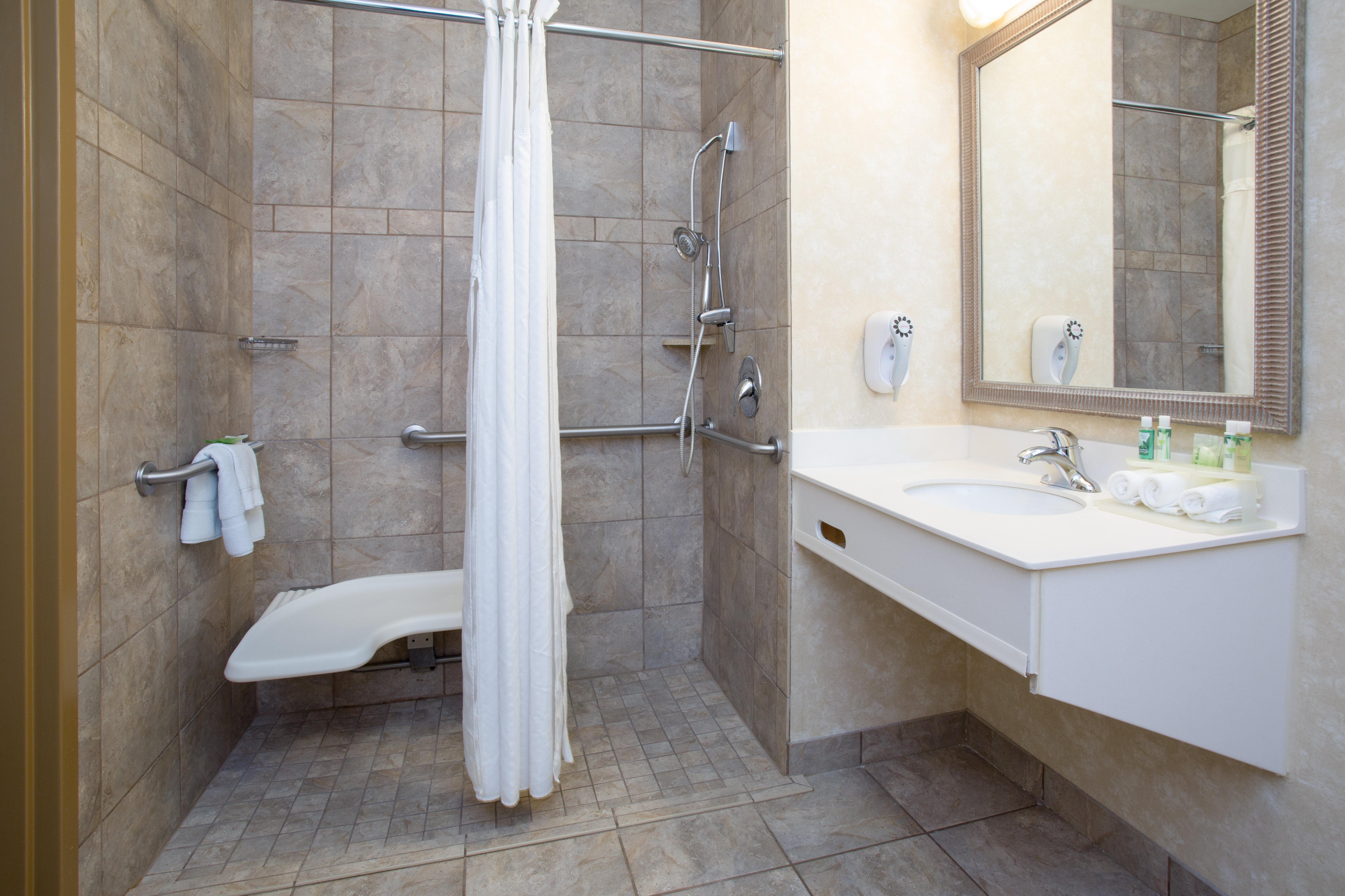 Holiday Inn Express Hotel & Suites Minot South By Ihg Kültér fotó